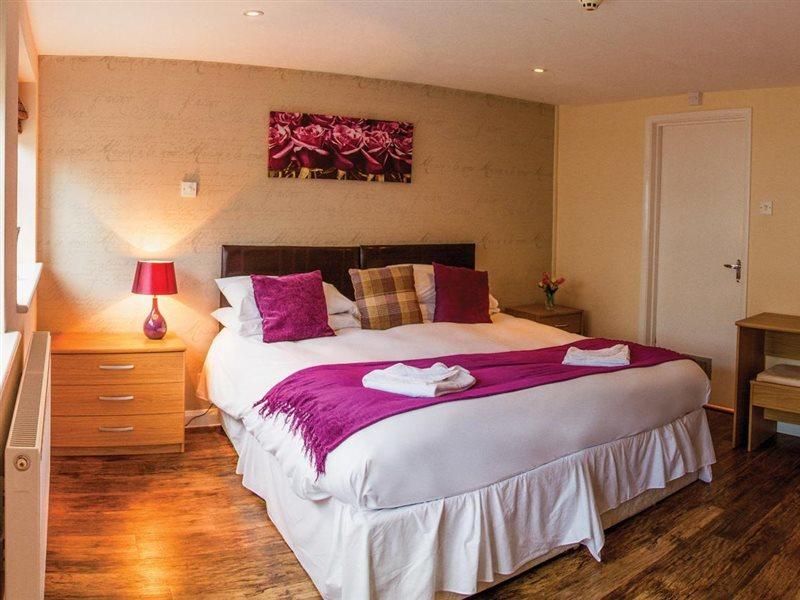 Stay And Relax At The Yew Tree Manuden Bagian luar foto