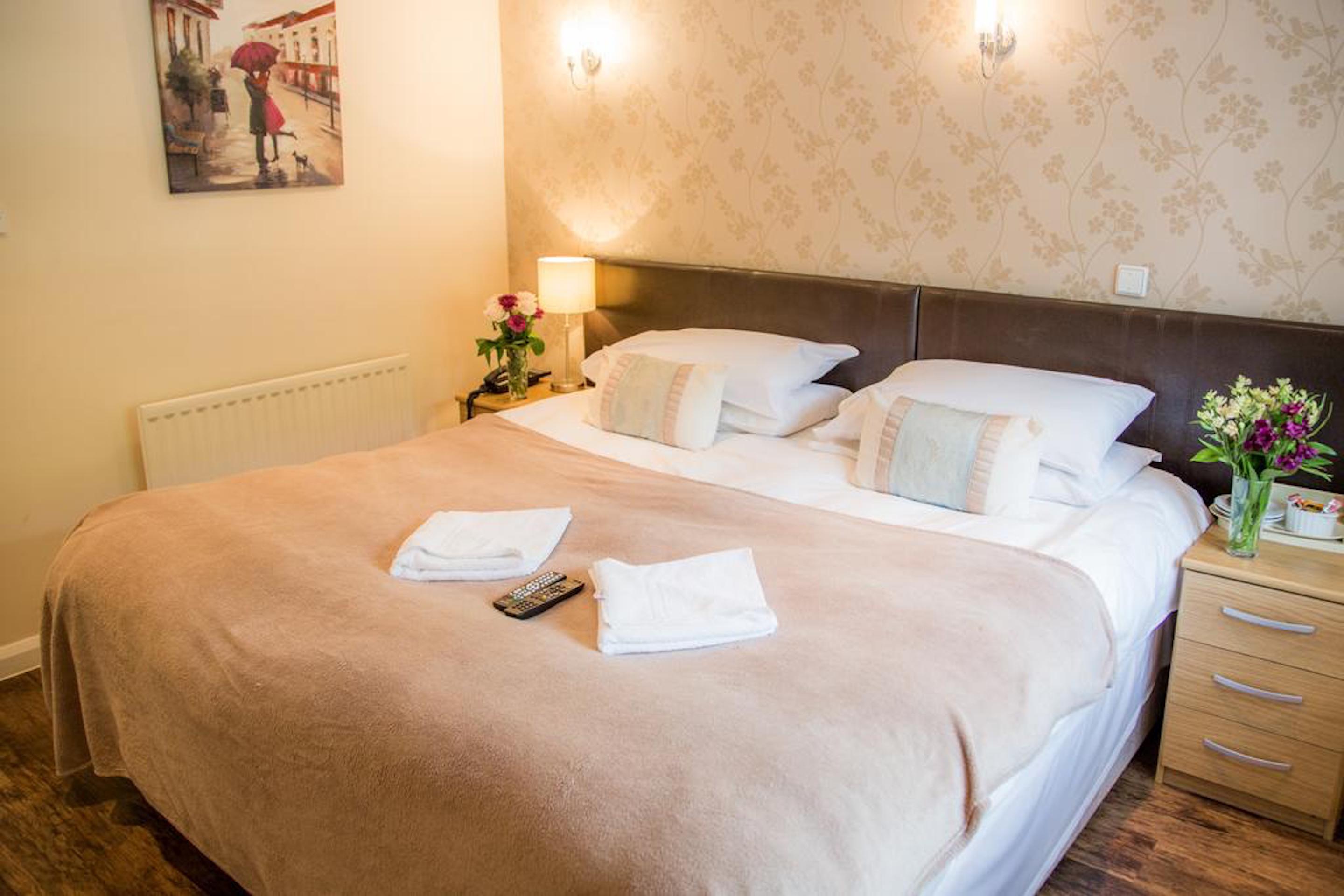 Stay And Relax At The Yew Tree Manuden Bagian luar foto