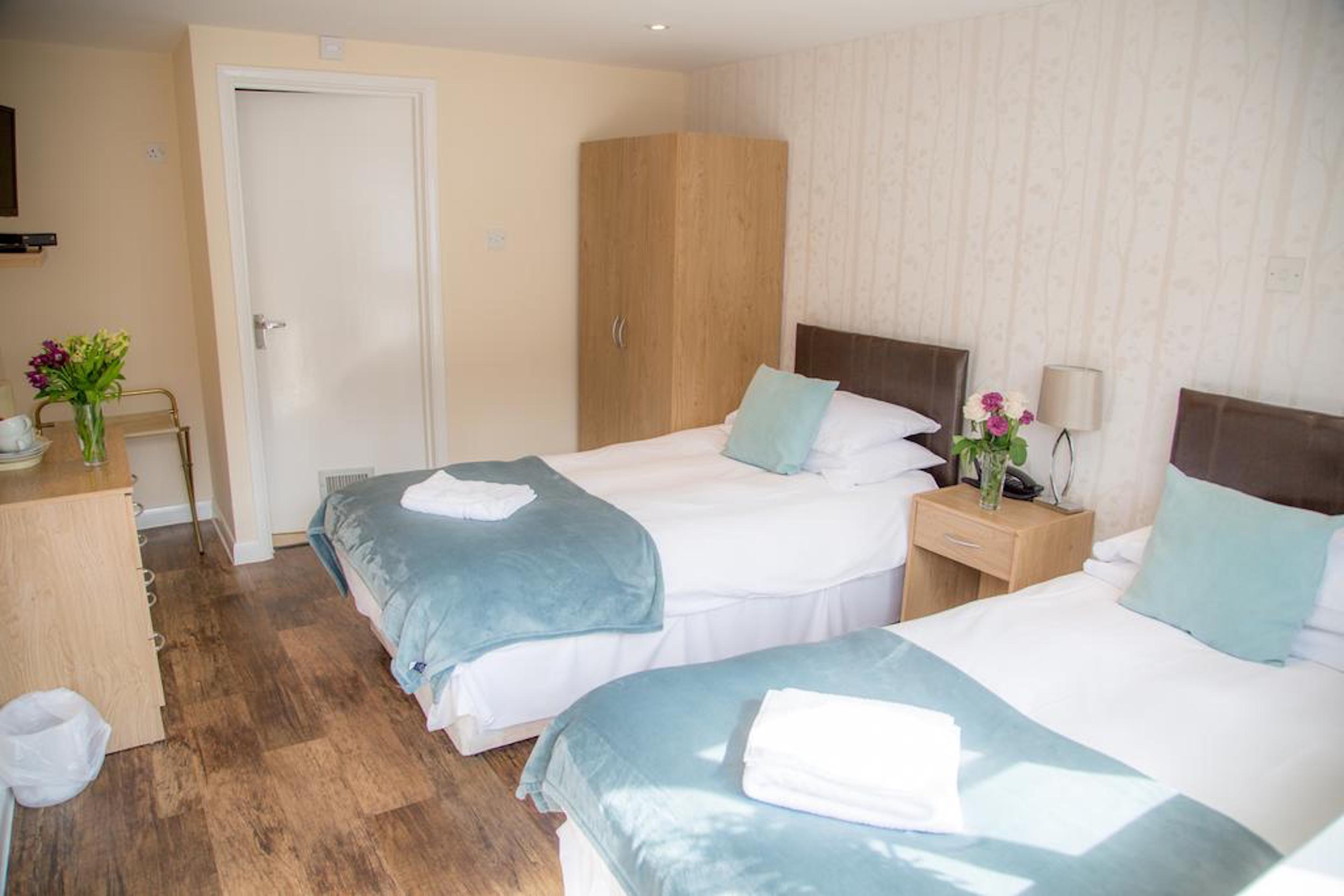Stay And Relax At The Yew Tree Manuden Bagian luar foto