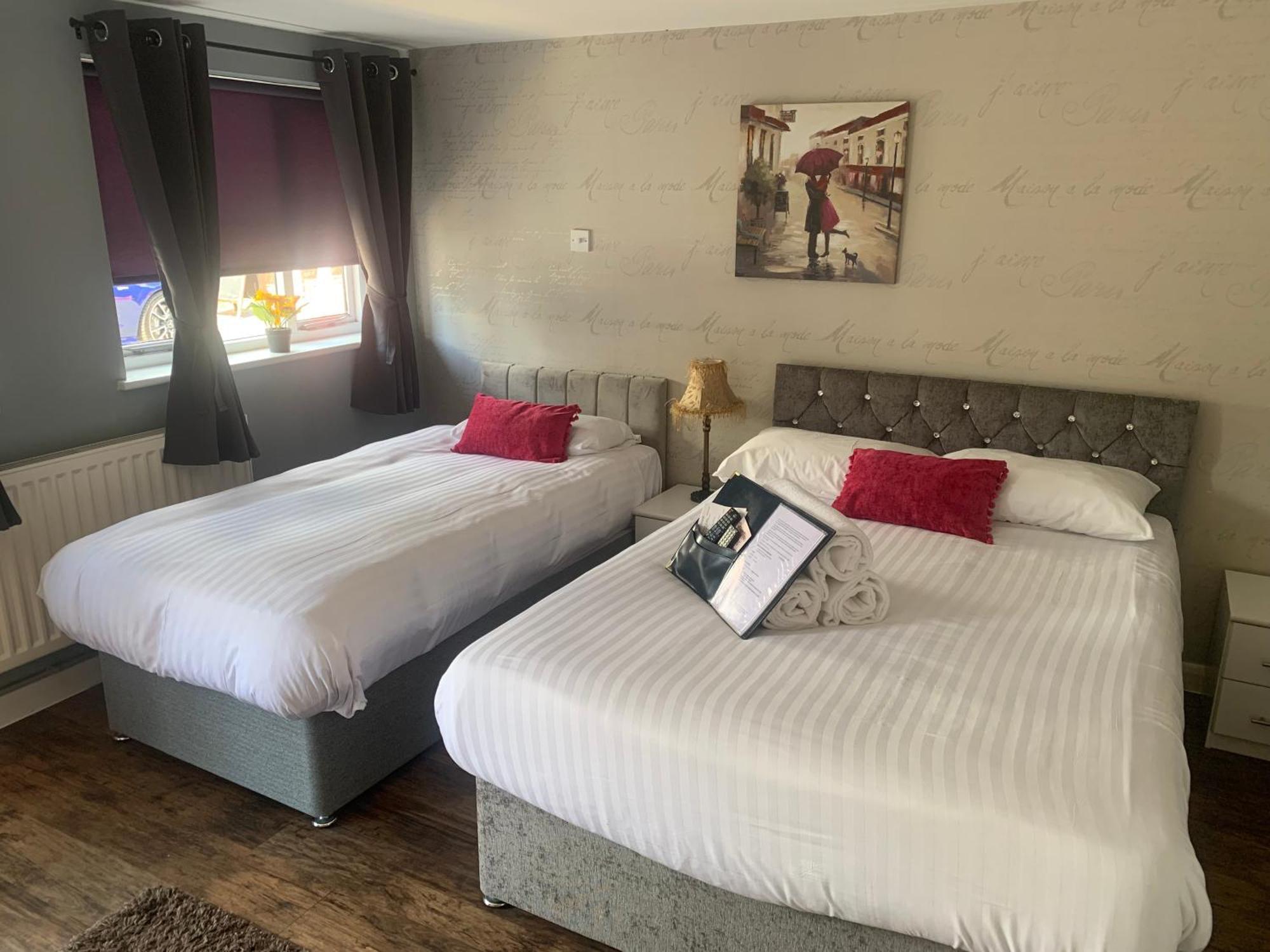 Stay And Relax At The Yew Tree Manuden Bagian luar foto
