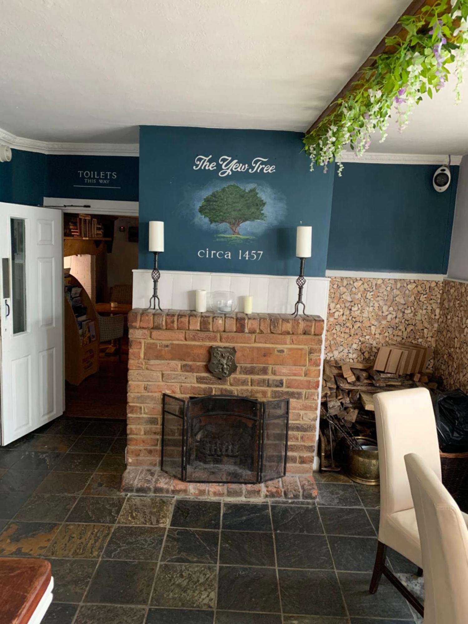 Stay And Relax At The Yew Tree Manuden Bagian luar foto