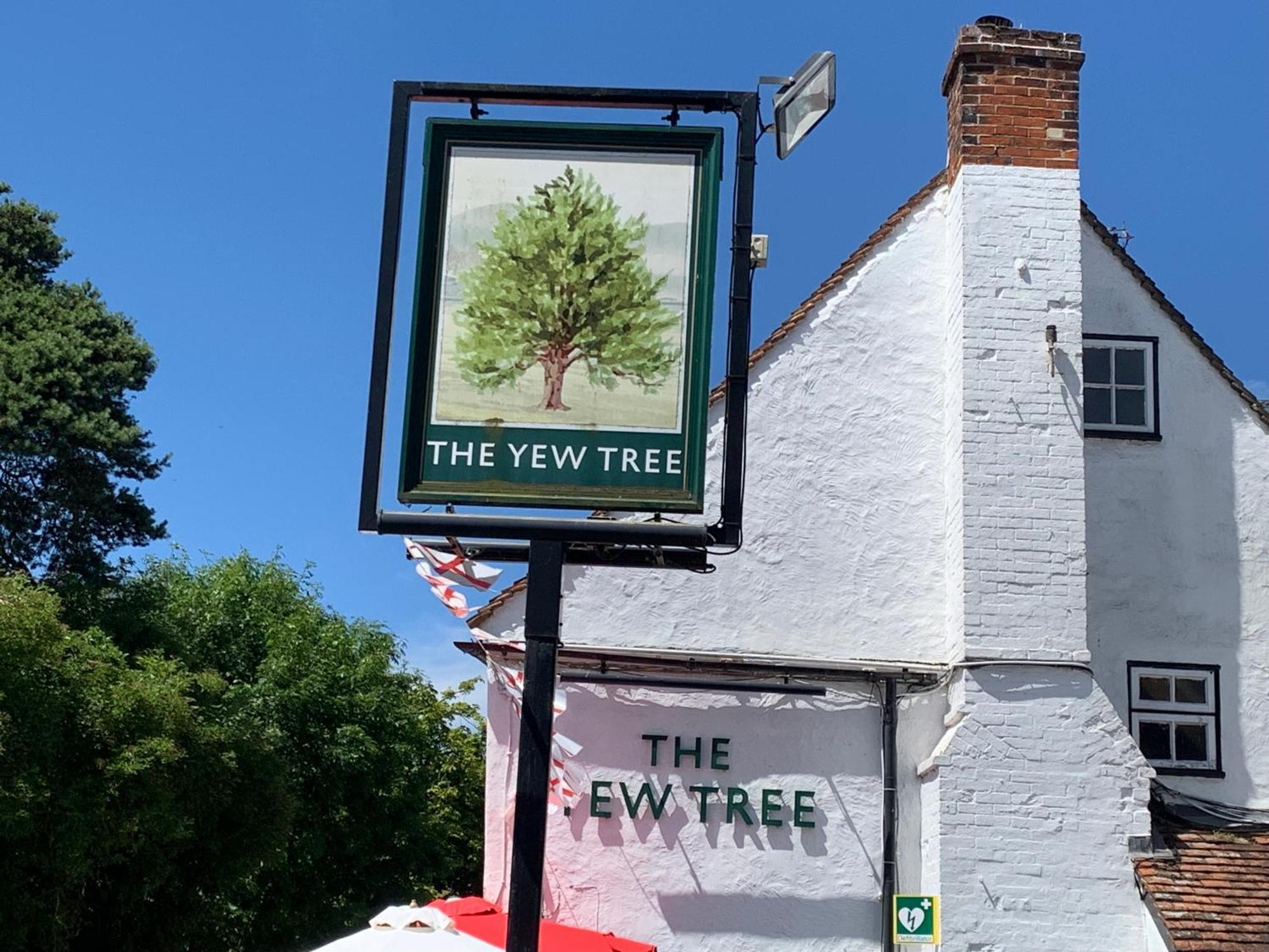 Stay And Relax At The Yew Tree Manuden Bagian luar foto